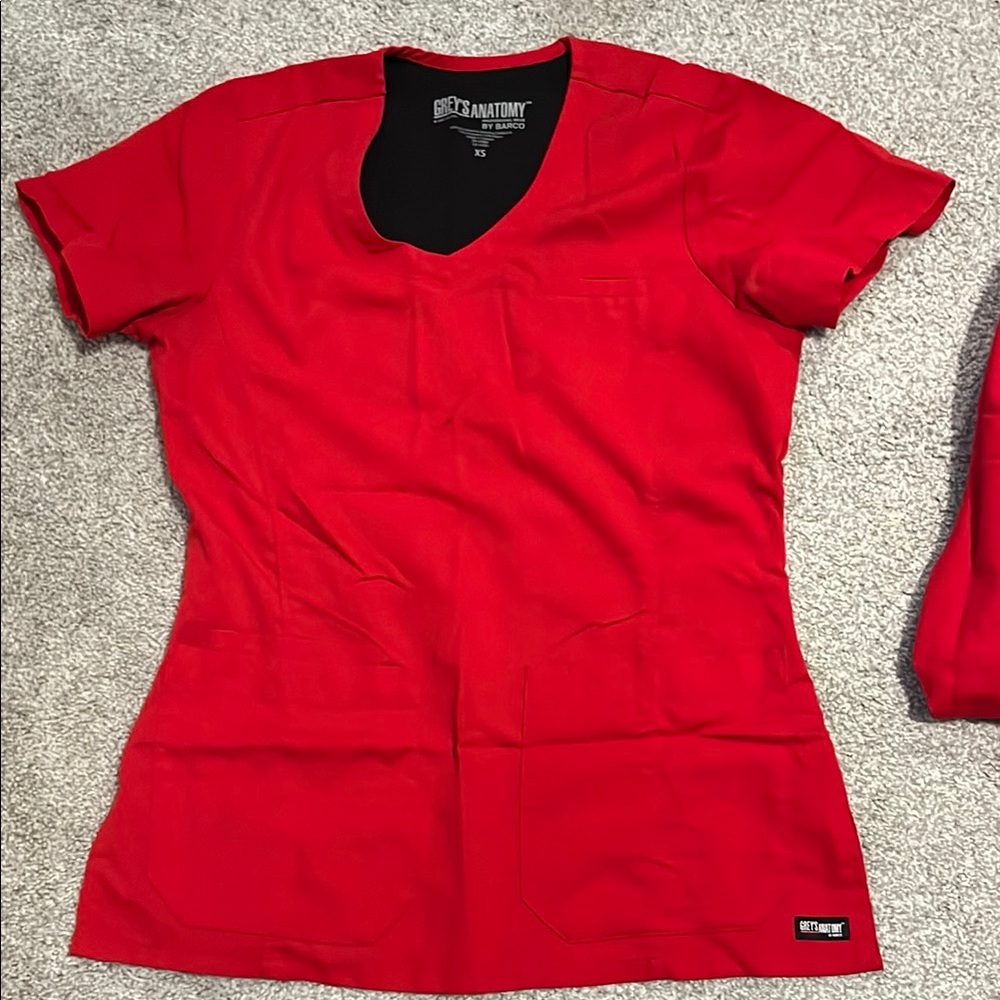 Scrub set
